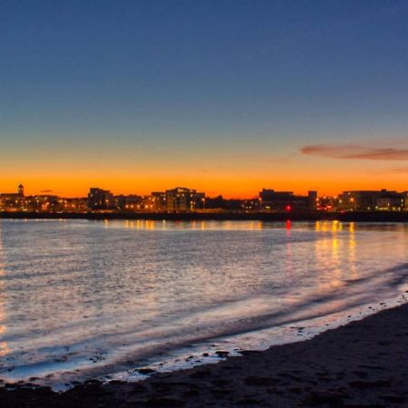 Salthill Village 3 Bed Apartment Galway Extérieur photo