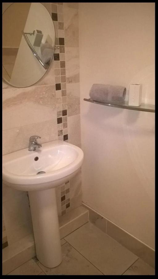 Salthill Village 3 Bed Apartment Galway Extérieur photo