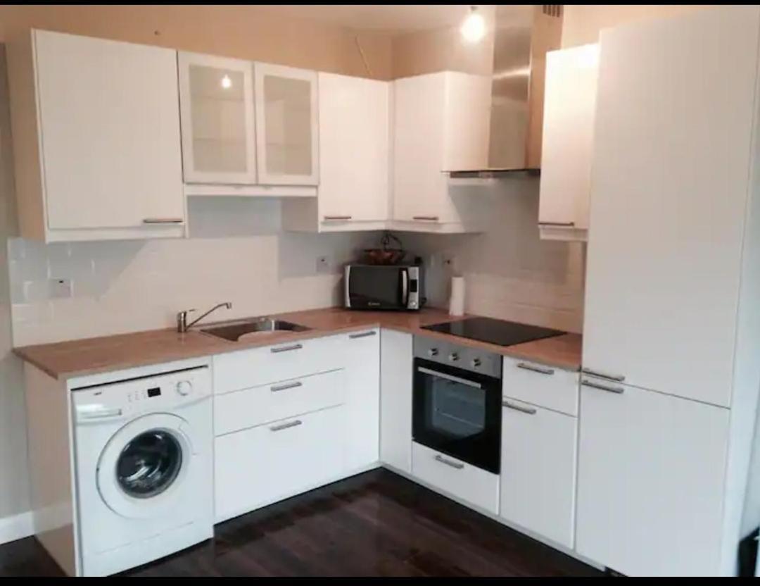 Salthill Village 3 Bed Apartment Galway Extérieur photo